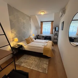 Gloria Center *** Budapest